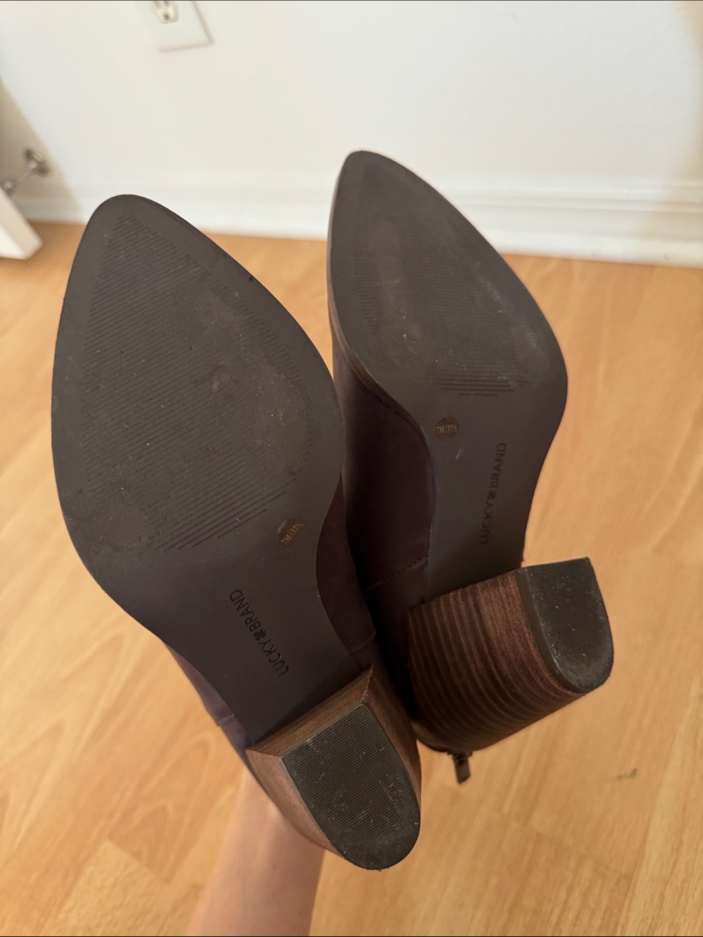 Lucky Brand Women’s Brown Leather Ankle Boots - Picture 3 of 5